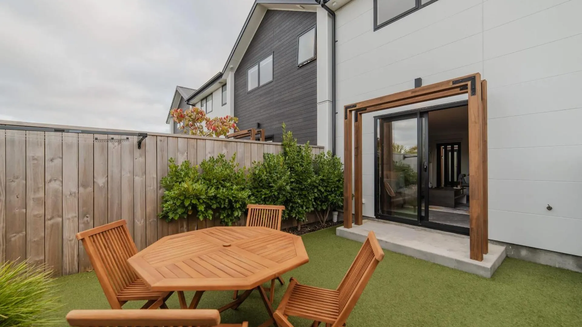 Cozy 2Bedroom - Kitchen Yard Central Location Christchurch New Zealand