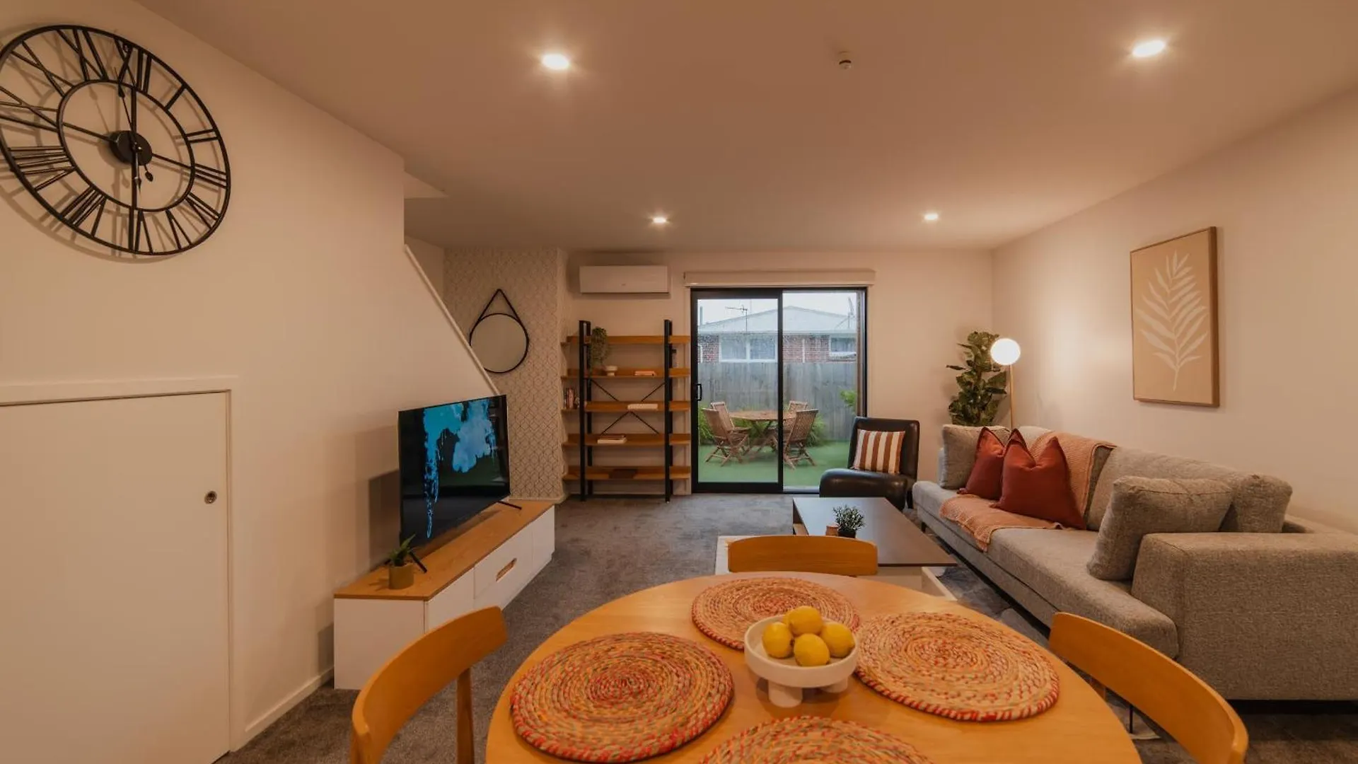 Cozy 2Bedroom - Kitchen Yard Central Location Christchurch Holiday home