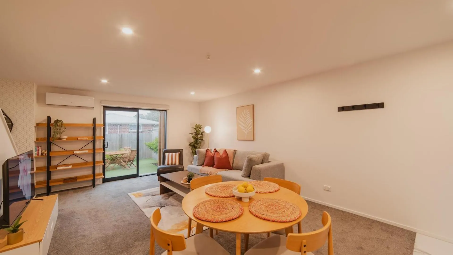 Cozy 2Bedroom - Kitchen Yard Central Location Christchurch